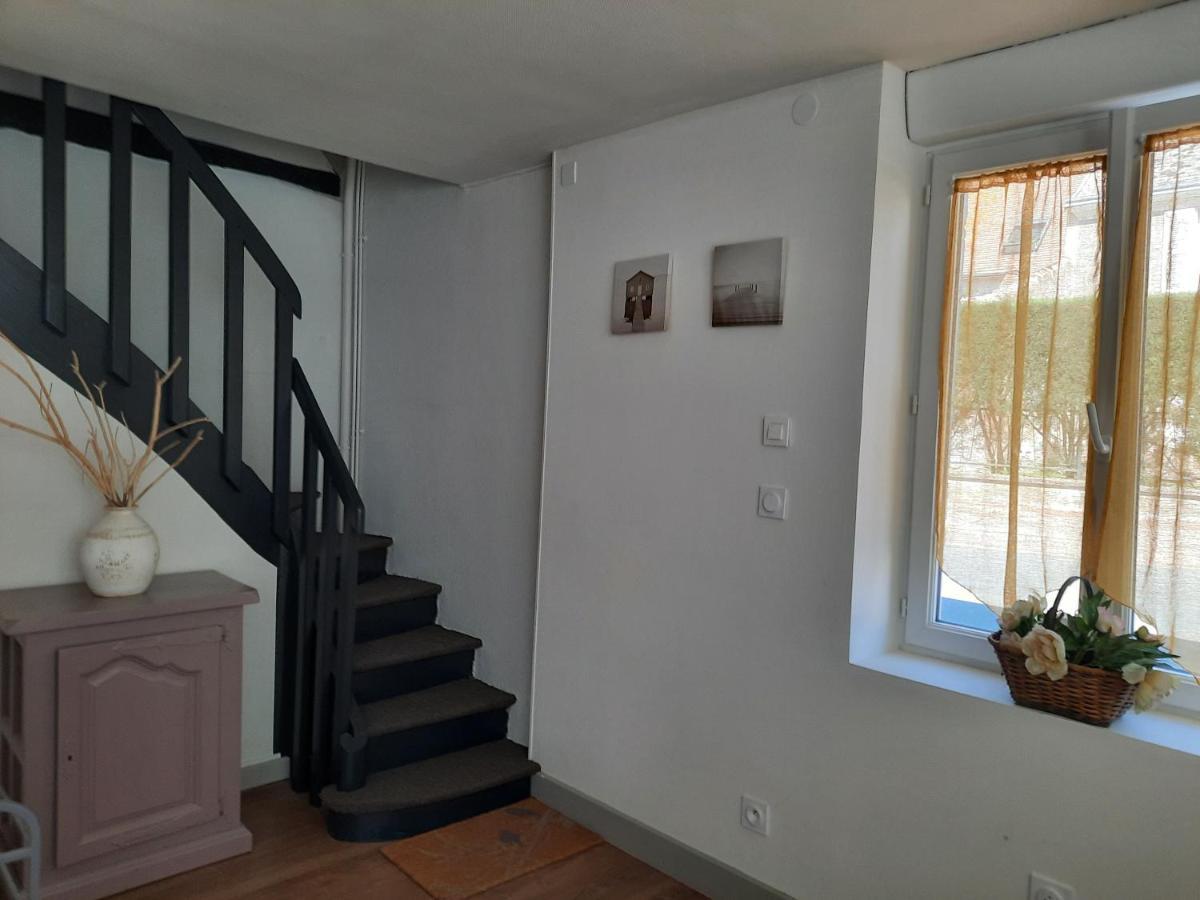 Grand Appartement Tout Confort Proche De Chambord Saint-Claude-de-Diray Exteriör bild